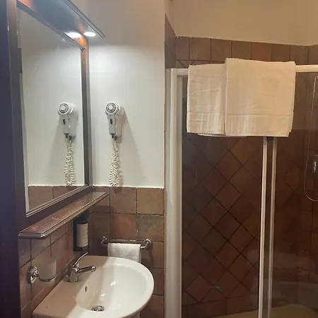 Hotel Capomulini 3 Stelle 3*