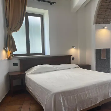 فندق Capomulini 3 Stelle أتشيريالي